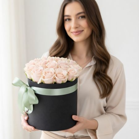 cream rose (21 pcs.), oasis, embossed box, packaging, ribbon
