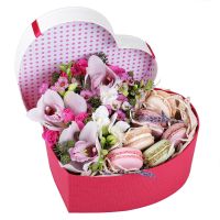 freesia, spray roses, lavender, macaroon cookies, decorative branches, chamelacium, packaging, ribbon